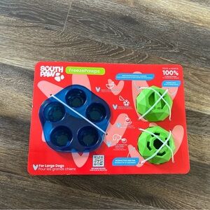 FreezePawps 2 Toys and Freeze Tray
SOUTH PAW